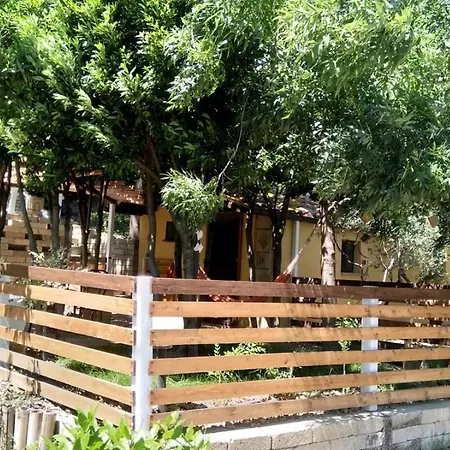 Alloggi Con Piscina Apartment *